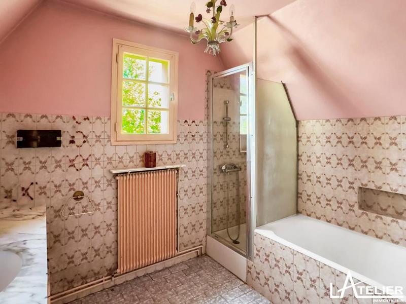 Maison - 185 m² - 7 pièces