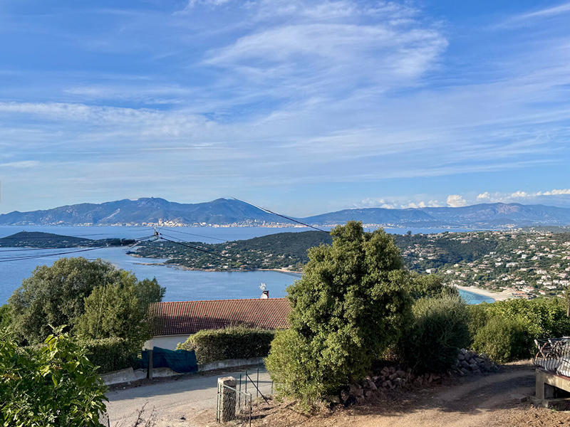 Villa - 117 m² - 6 pièces