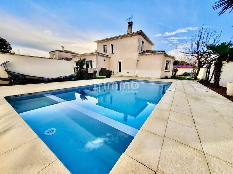 Immeuble - 175 m² - 7 pièces