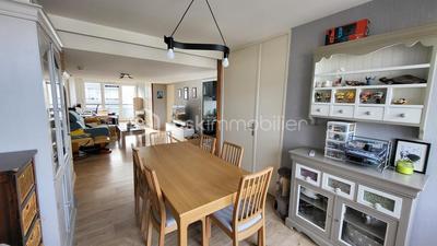 Appartement - 84 m² - 4 pièces