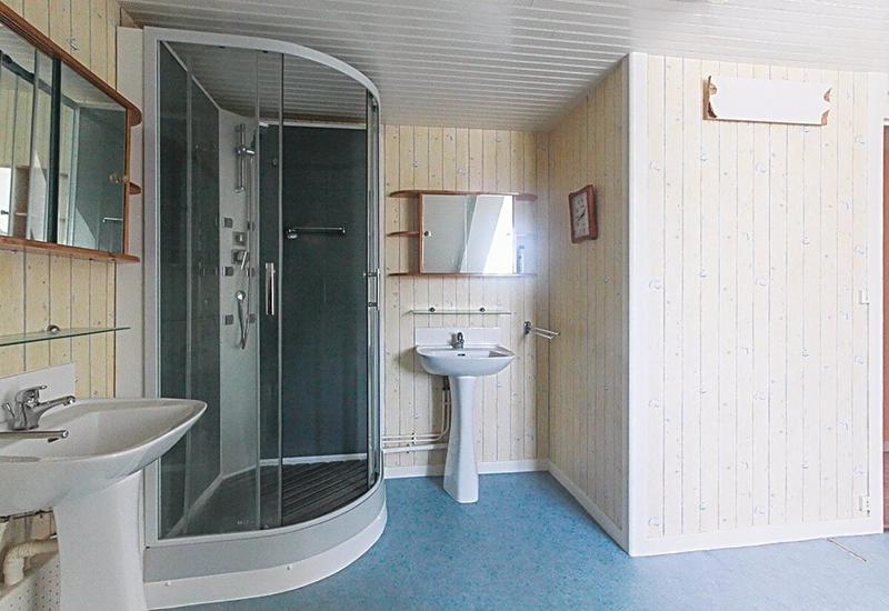 Maison - 270 m² - 12 pièces