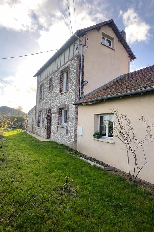 Maison - 160 m² - 7 pièces