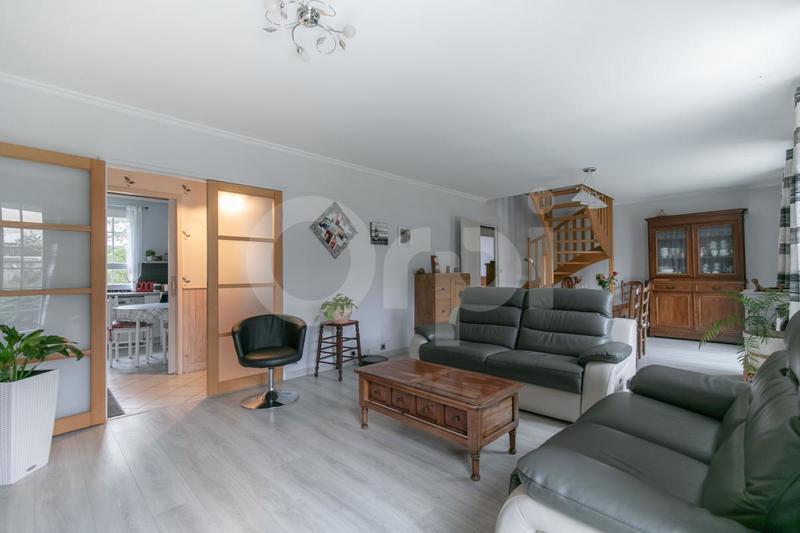 Maison - 138 m² - 6 pièces
