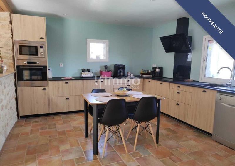 Maison en pierre - 163 m² - 3 pièces