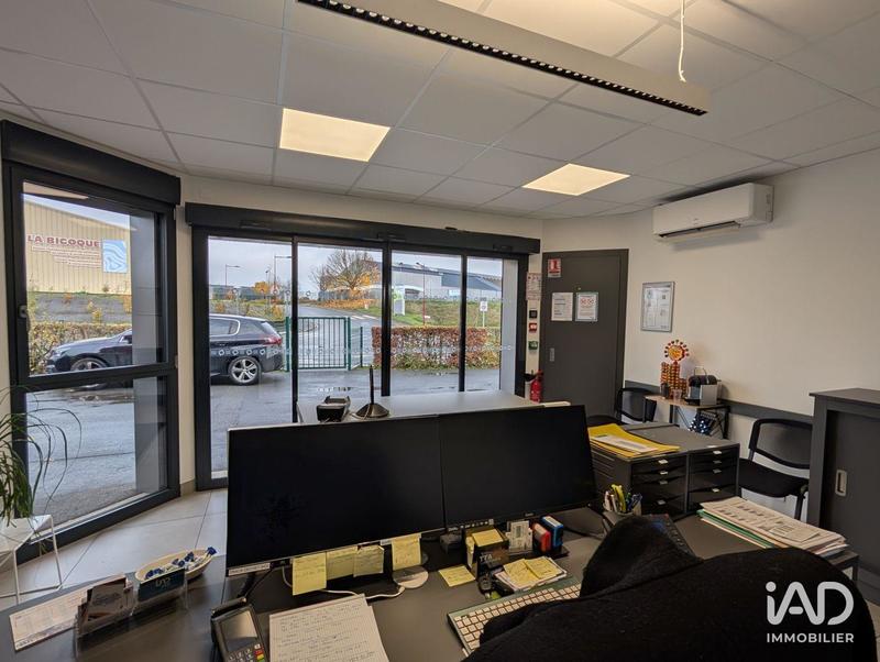 Local commercial - 765 m²