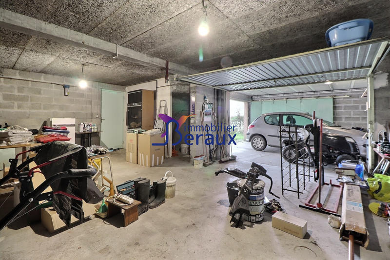 Maison - 302 m² - 10 pièces