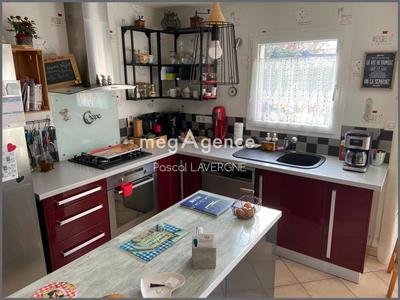 Maison - 90 m² - 5 pièces