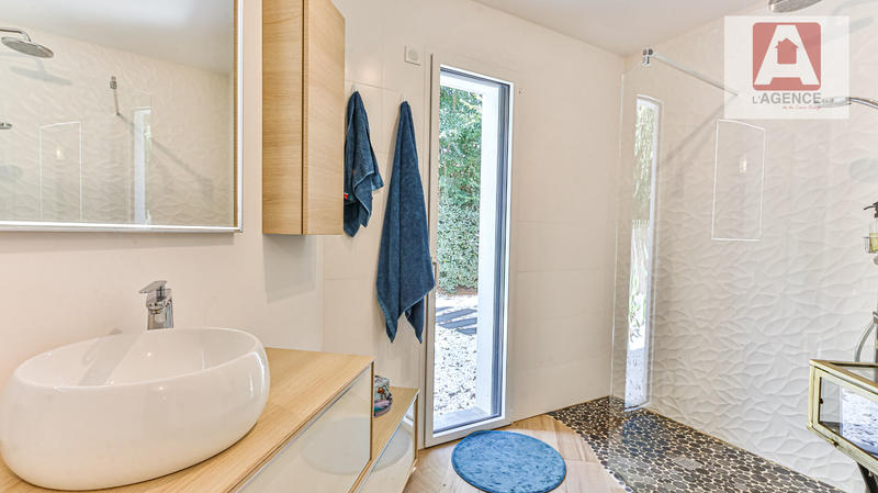 Maison - 187 m² - 5 pièces