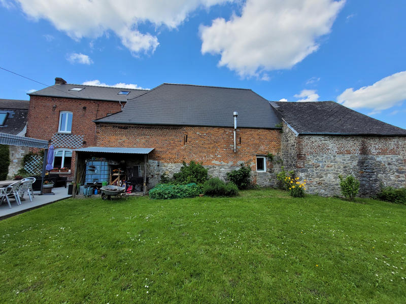 Maison - 223 m² - 9 pièces