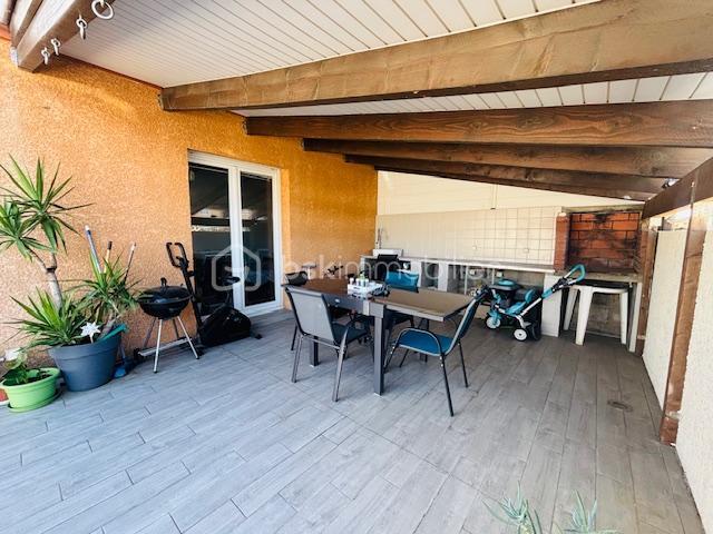 Maison traditionnelle - 84 m² - 4 pièces