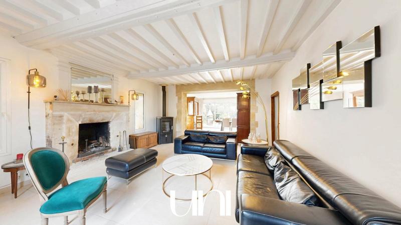 Maison - 365 m² - 12 pièces