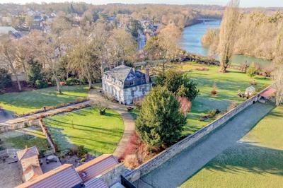 Maison de maîtres - 244 m² - 8 pièces