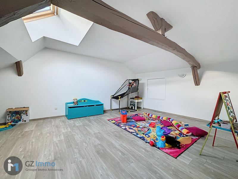 Maison - 214 m² - 7 pièces