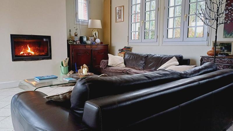 Maison - 243 m² - 8 pièces