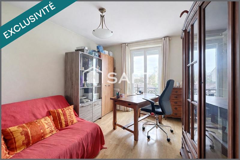 Maison - 228 m² - 8 pièces