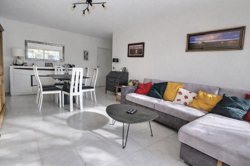 Appartement - 80 m² - 3 pièces