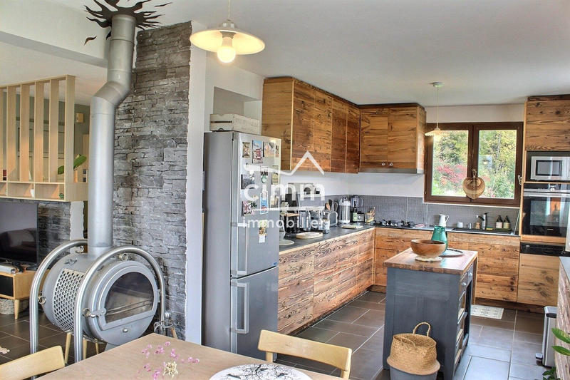 Maison - 112 m² - 6 pièces