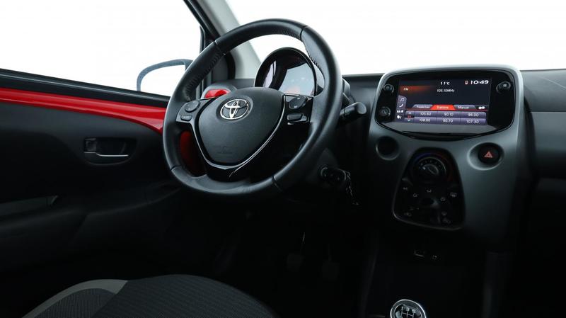 Toyota Aygo 1.0 Vvt-i X-Play 5p 72 ch