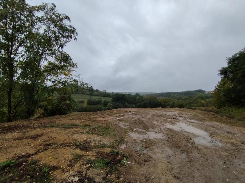 Terrain constructible - 1 012 m²