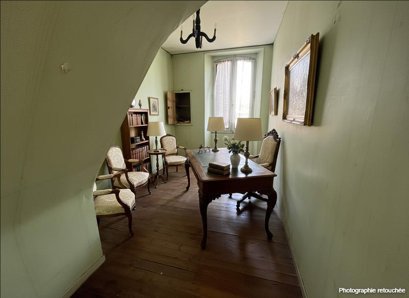 Maison - 203 m² - 9 pièces