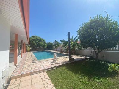 Maison - 104 m² - 5 pièces