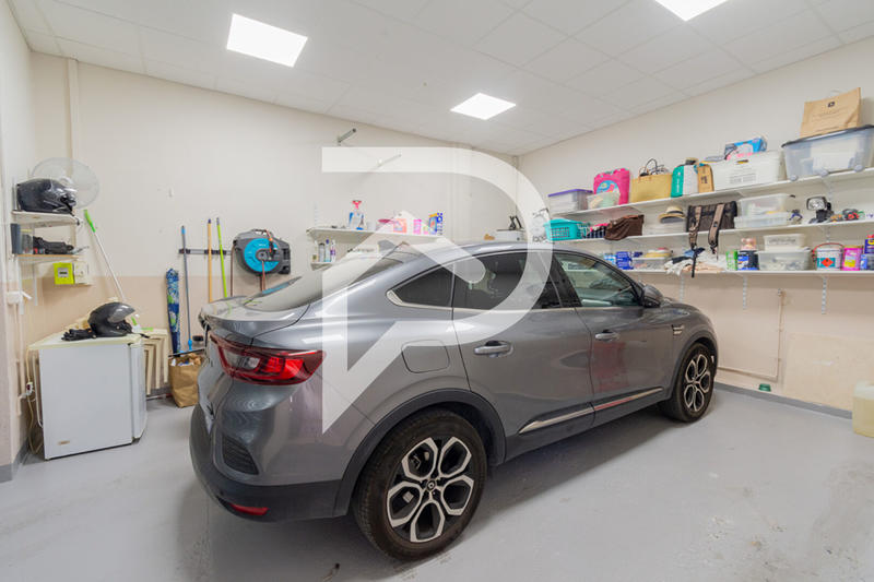 Appartement - 166 m² - 5 pièces