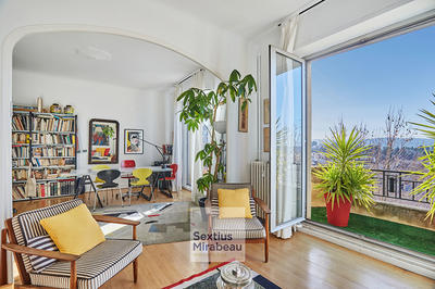 Appartement - 92 m² - 4 pièces