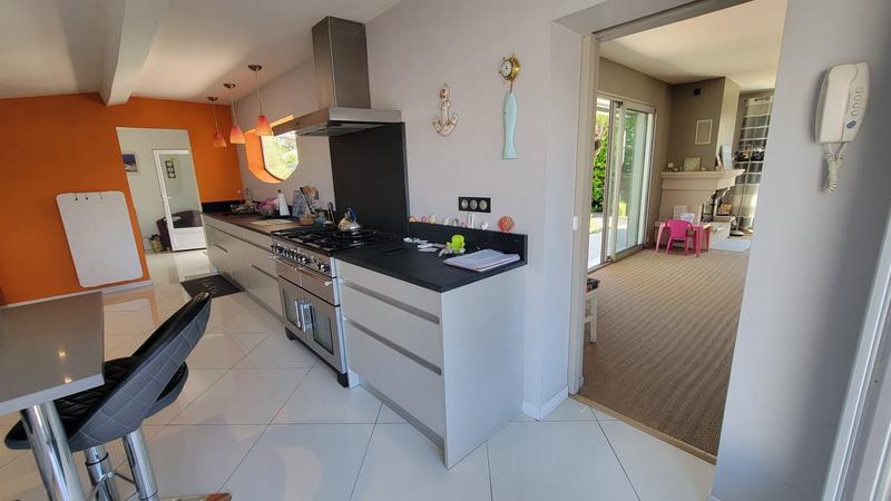 Maison contemporaine - 157 m² - 6 pièces