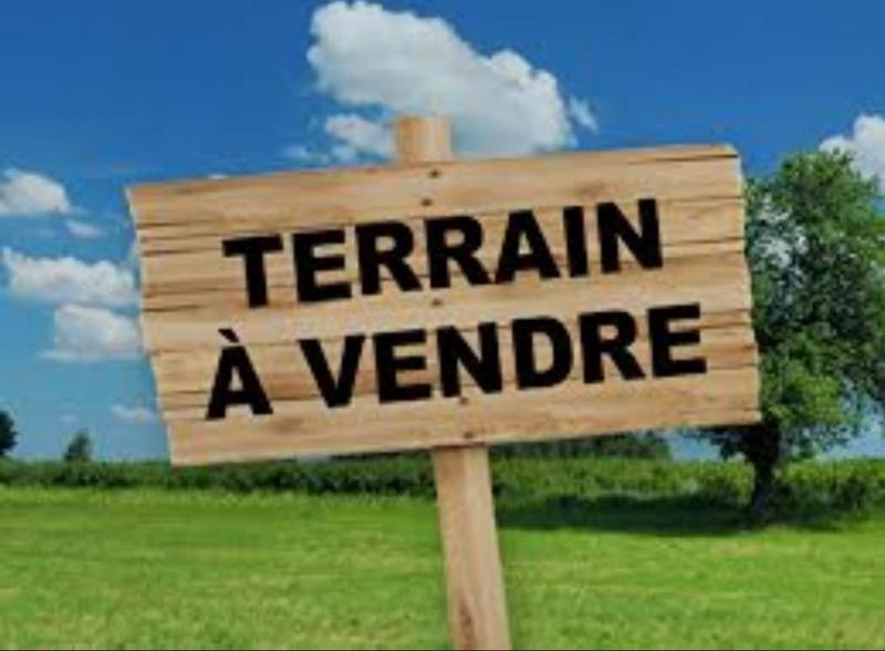 Terrain constructible - 1 638 m²
