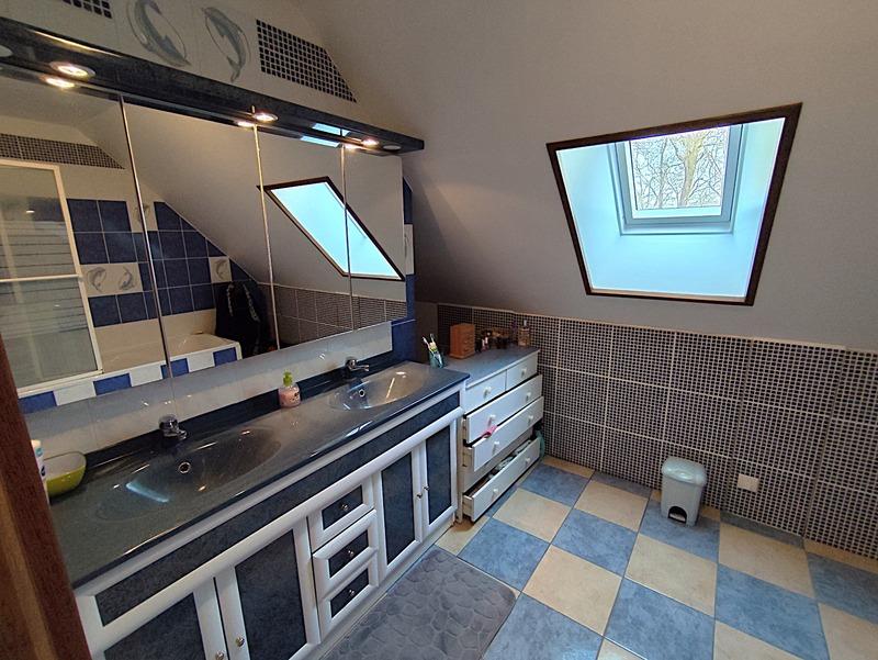 Maison - 175 m² - 7 pièces