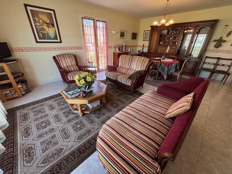 Maison - 102 m² - 4 pièces