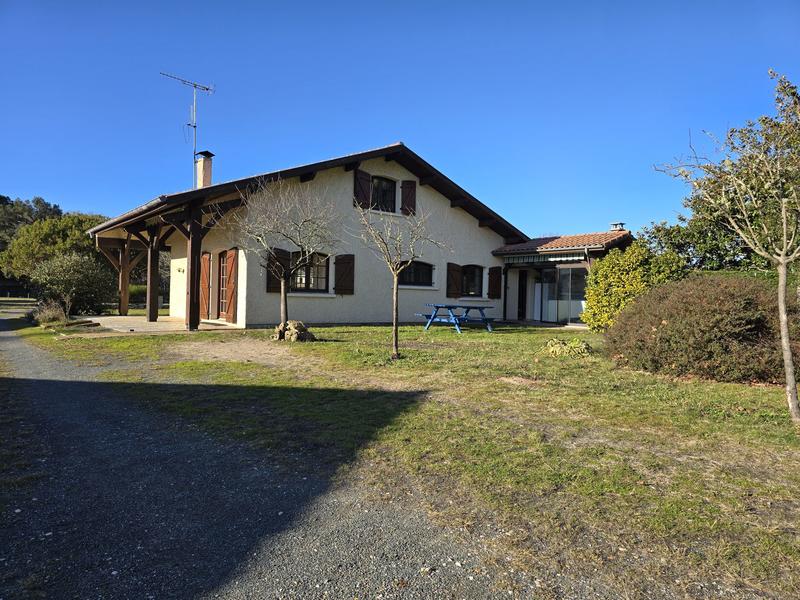 Maison - 135 m² - 6 pièces