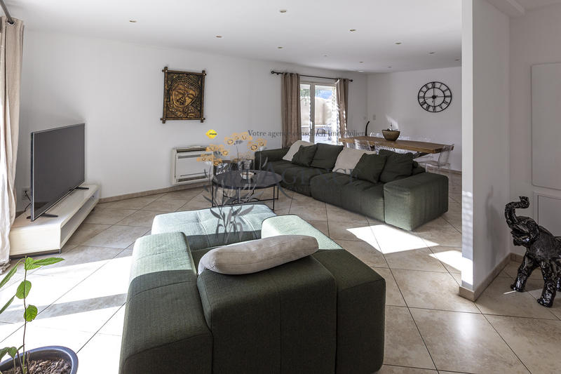 Maison - 156 m² - 6 pièces