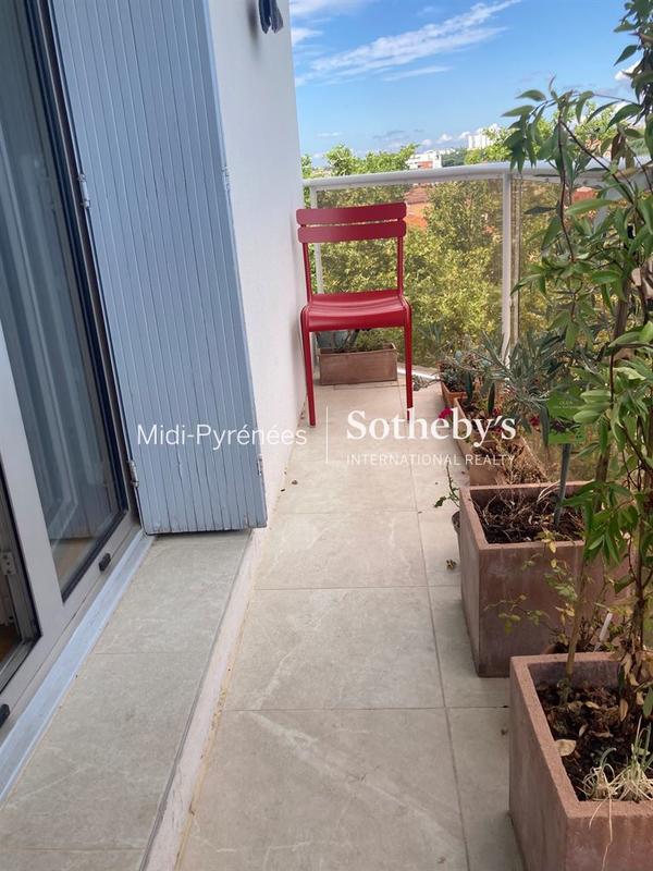 Appartement - 85 m² - 4 pièces