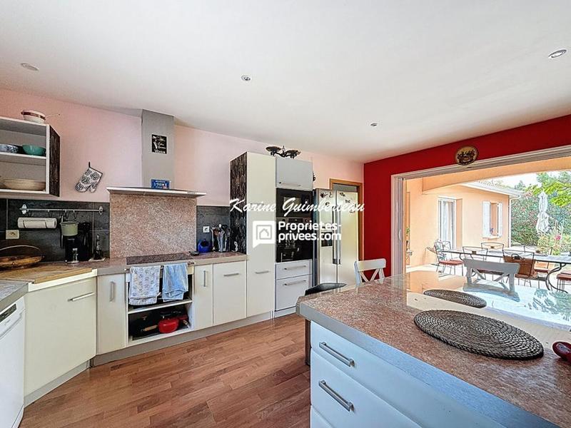 Maison - 180 m² - 5 pièces