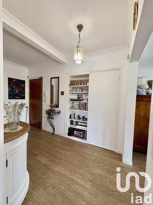 Appartement - 93 m² - 4 pièces