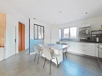 Maison - 124 m² - 5 pièces