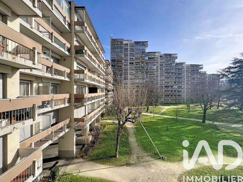 Appartement - 81 m² - 4 pièces