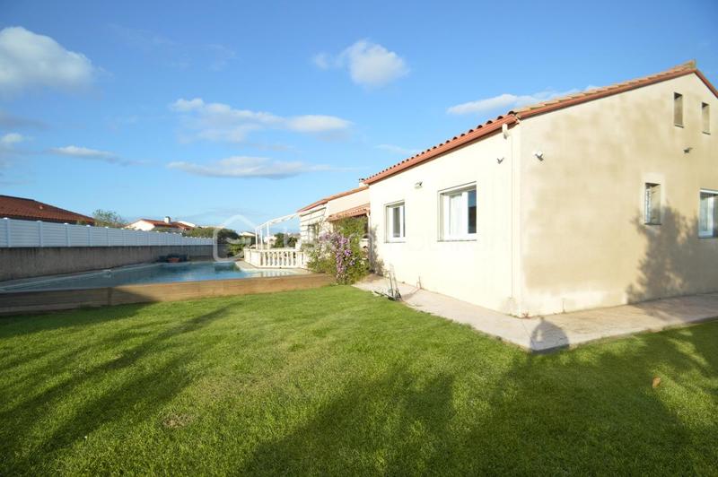 Villa - 180 m² - 4 pièces