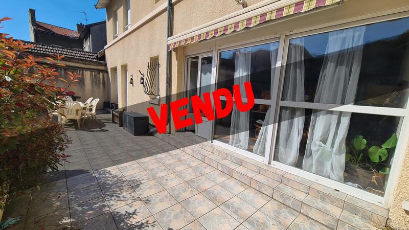 Appartement - 98 m² - 3 pièces