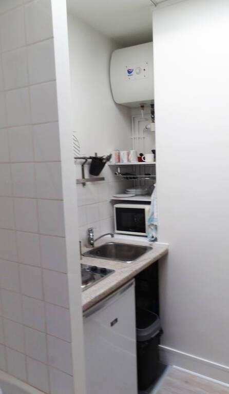 Studio - 9 m² - 1 pièce
