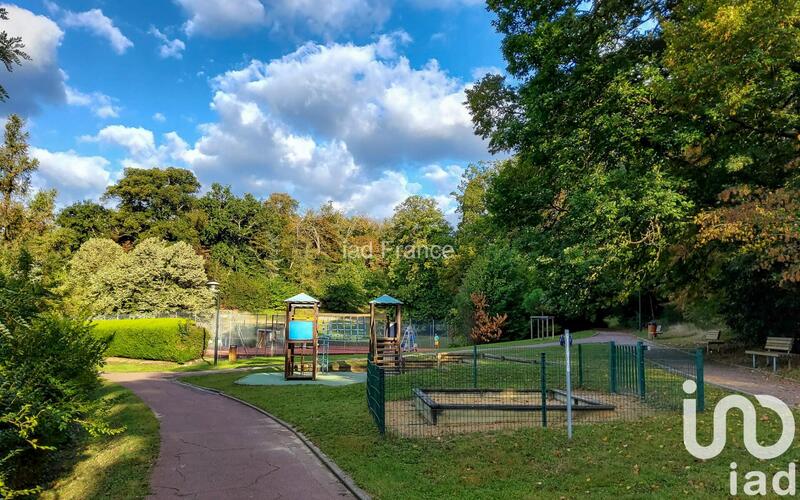 Appartement - 99 m² - 4 pièces