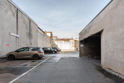 Parking / Garage - 15 m²
