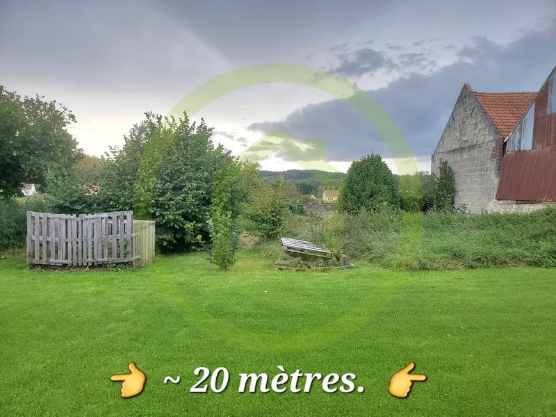 Terrain constructible - 870 m²