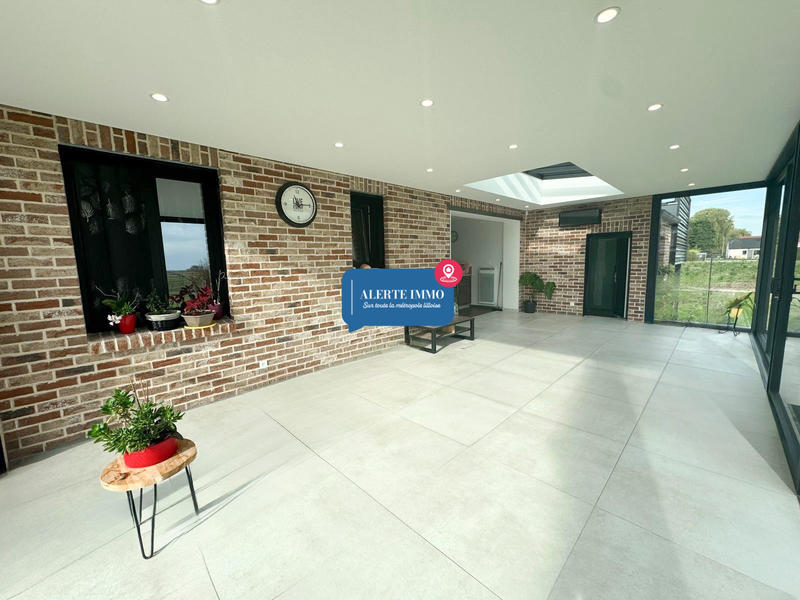 Maison - 180 m² - 5 pièces