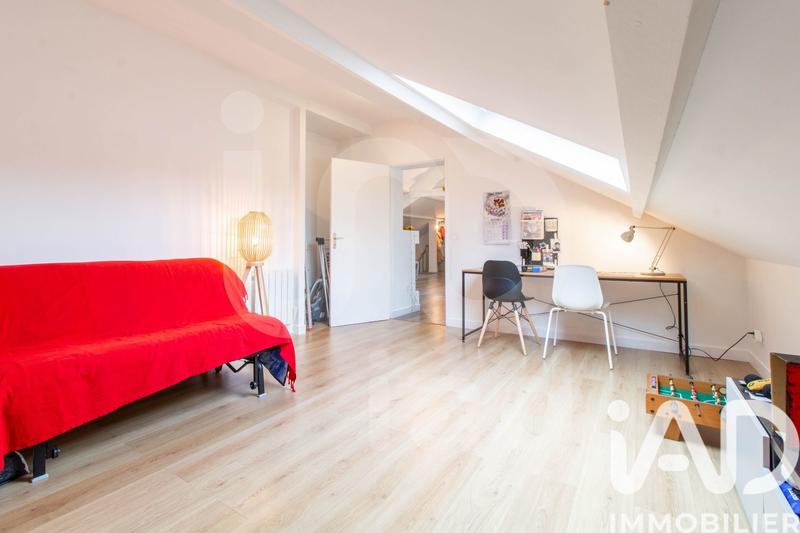 Loft - 83 m² - 3 pièces