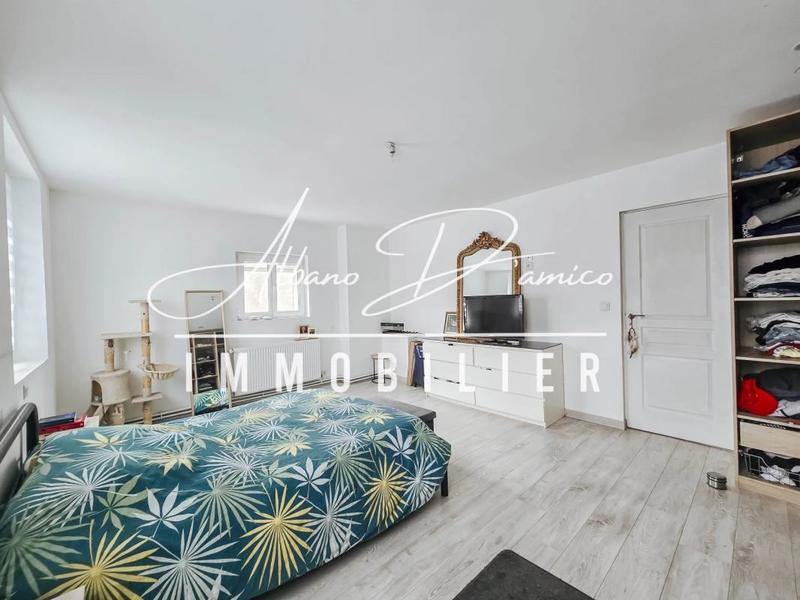 Maison - 132 m² - 7 pièces