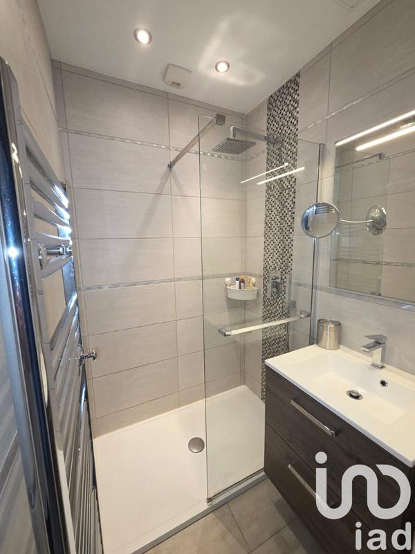 Maison - 99 m² - 4 pièces