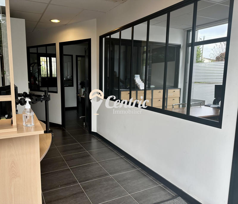 Local commercial - 121 m²