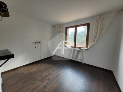 Maison ancienne - 267 m² - 10 pièces